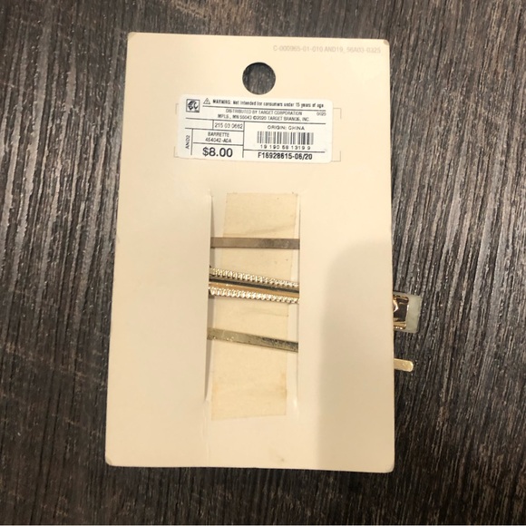 Hair Accessories - Picture 2 of 2